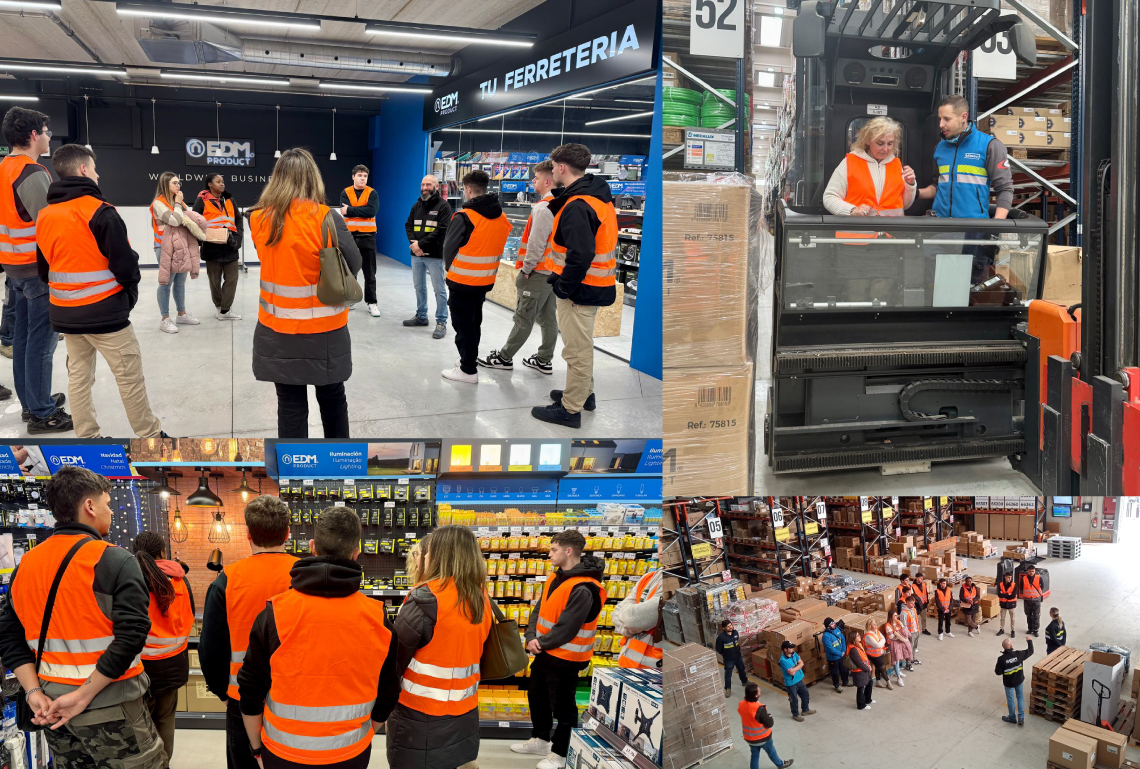 Visita dels estudiants de 2n del CFGS a Transport i Logística de l'Institut Jaume Huguet de Valls