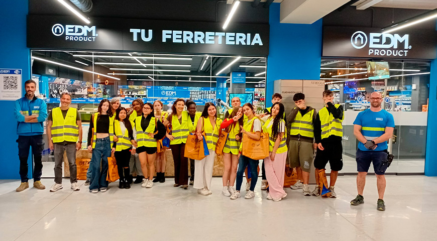 Abrindo portas ao talento do futuro: visita do Institut Tarragona