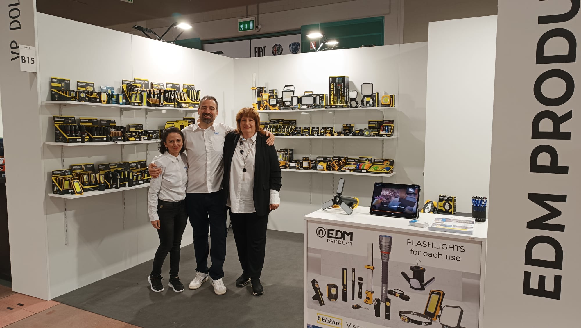 Elektro3-EDM da un paso adelante en la exportación de linternas en la Feria Internacional de Italia